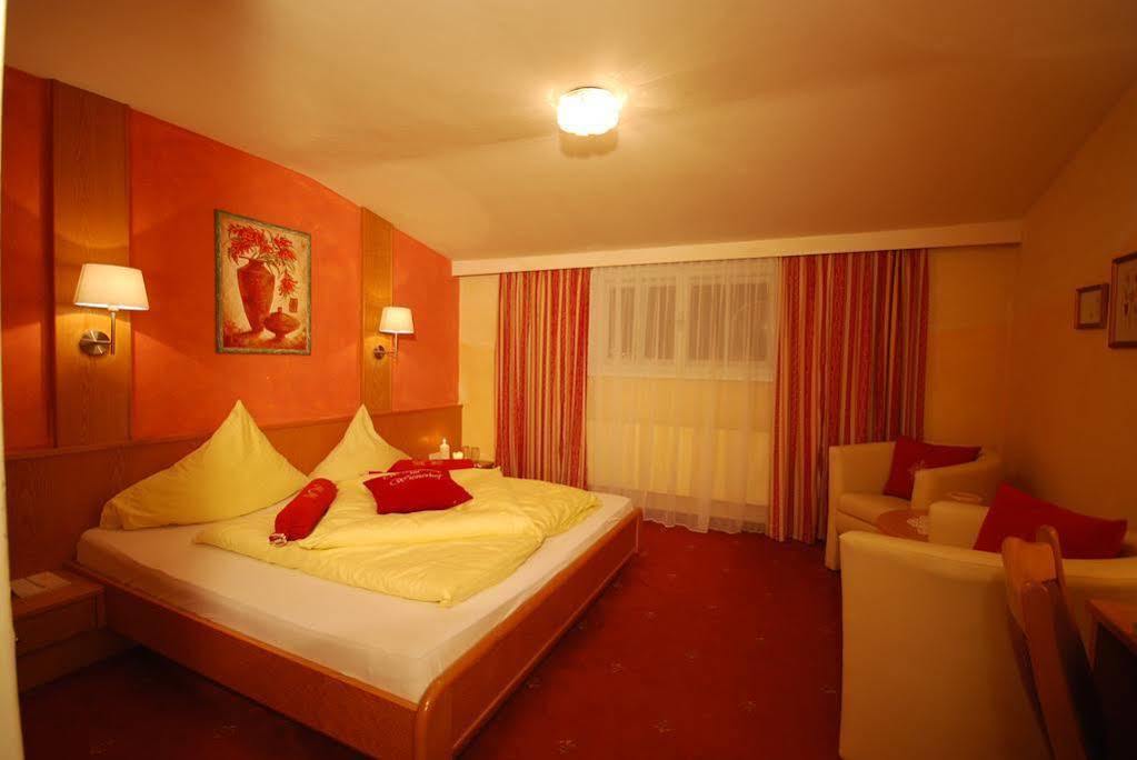 B&B Wienerhof Trins Bagian luar foto