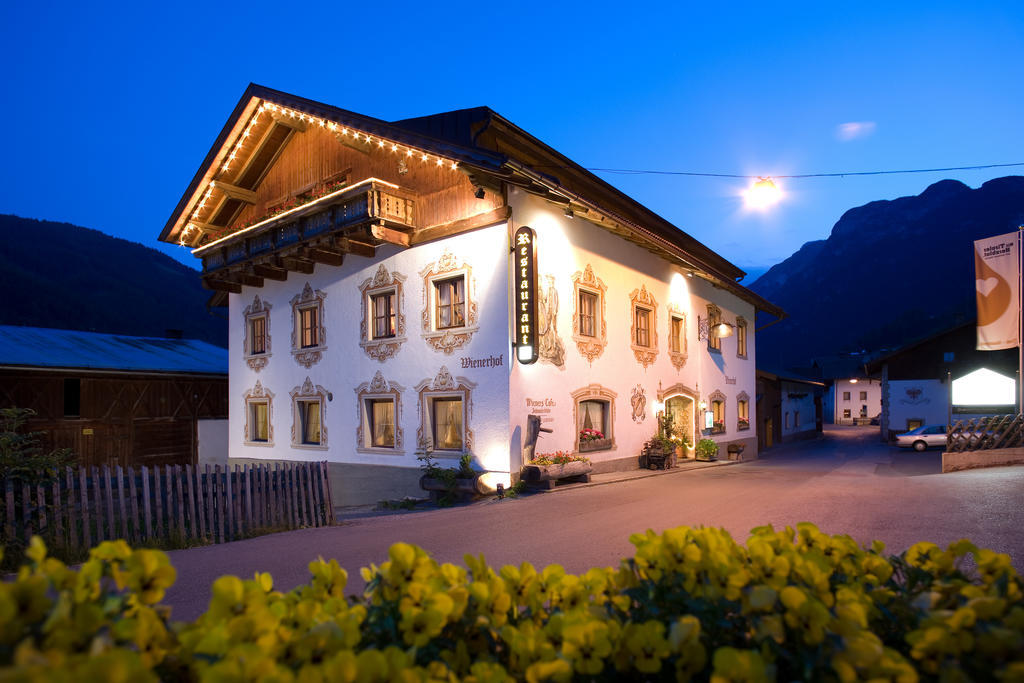 B&B Wienerhof Trins Bagian luar foto