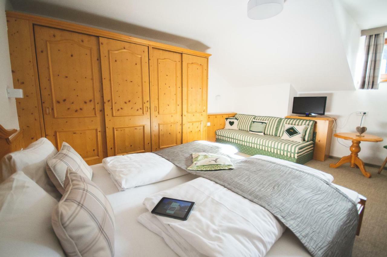 B&B Wienerhof Trins Bagian luar foto